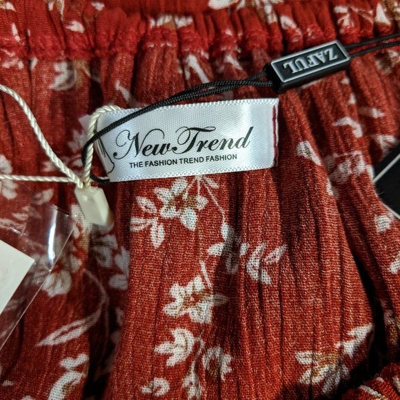 New Trend Off-Shoulder Long Sleeve Floral Top Dark Red - Picture 12 of 12